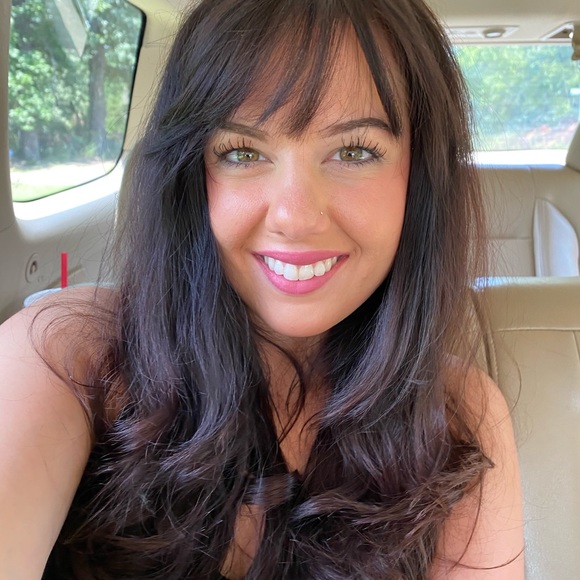 Meet your Posher, Leah - Picture 1 of 1